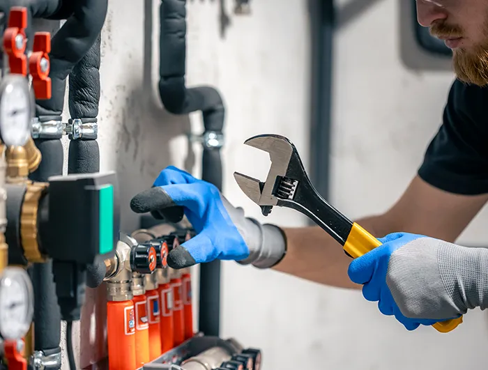 التركيبات الميكانيكية